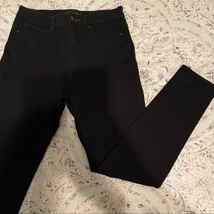Uniqlo Black High-Rise Skinny Jeans